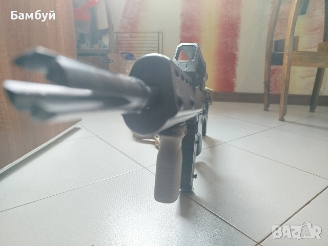 Airsoft реплика H&K G36K – Jing Gong AEG – с нова батерия + аксесоари, снимка 4 - Въздушно оръжие - 54034391