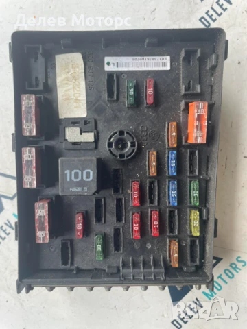 Бушониера 3C0937125 от Volkswagen Passat 6 2.0 TDI, 2006г.