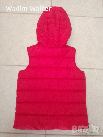 Детска изолирана жилетка без ръкави с качулка, снимка 2 - Детски якета и елеци - 54144442