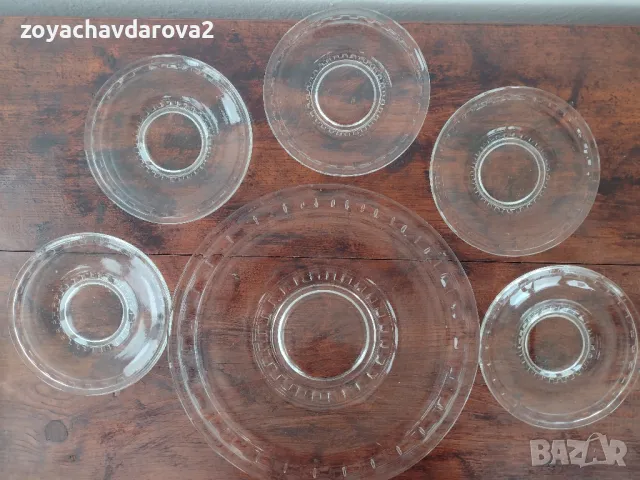 СТАР СТЪКЛЕН СЕРВИЗ ЗА ТОРТА СЛАДКИШИ ОТ БЯЛО СТЪКЛО, снимка 2 - Сервизи - 48992612