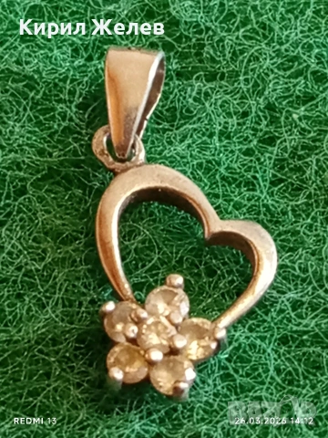 Нежна сребърна висулка във формата на сърце ❤️ с инкрустирани кристали 51760, снимка 6 - Колиета, медальони, синджири - 53984433