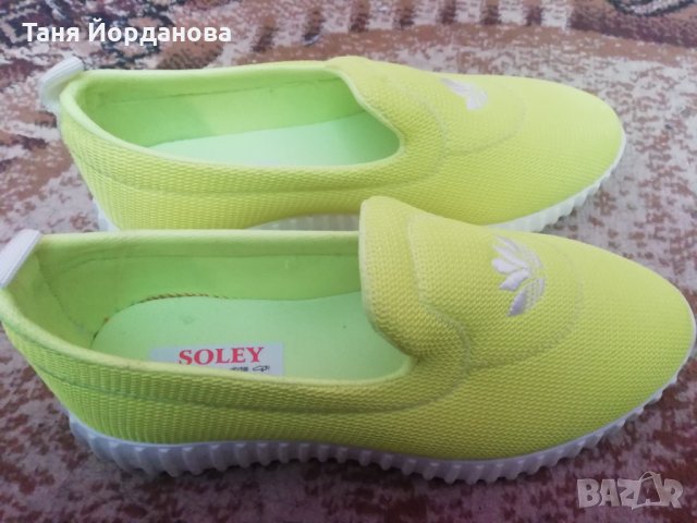 Нови дамски пролетни обувки, снимка 1 - Дамски ежедневни обувки - 32075133