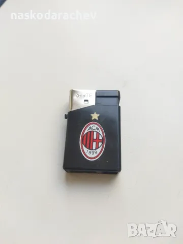 Колекционерска мини запалка с логото на футболен клуб Милан - Италия, снимка 9 - Фен артикули - 50068715