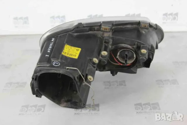  Десен фар за Volkswagen Touran I (2003-2010) 0301205204, снимка 3 - Части - 49525047