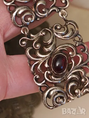 Изумителна Сребърна гривна с позлата и рубини, снимка 4 - Гривни - 47295264