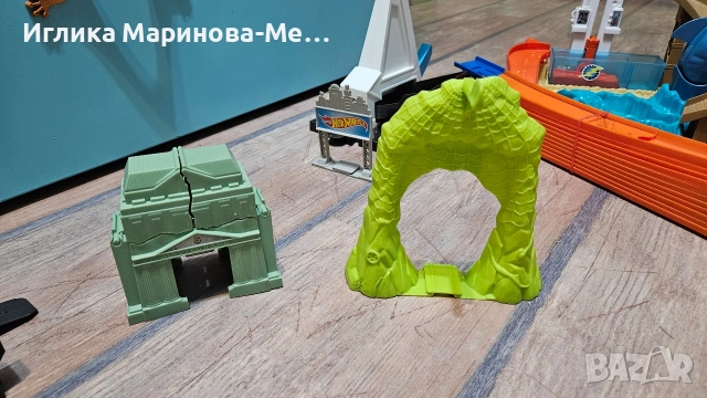 Продавам писти Хот Уилс, снимка 3 - Коли, камиони, мотори, писти - 54132572