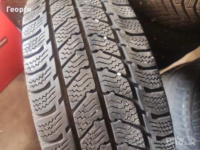 2бр.зимни гуми 215/65/16C Semperit