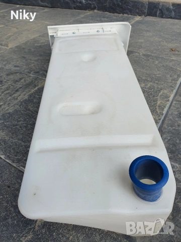 Контейнер за вода за сушилня Electrolux , снимка 4 - Сушилни - 53874277
