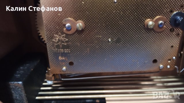 Ретро настолен часовник Юнгханс  JUNGHANS   EXACTA, снимка 4 - Антикварни и старинни предмети - 42919420