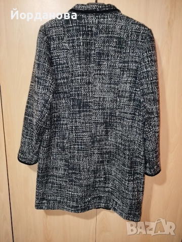 Дамско палто, снимка 2 - Палта, манта - 52790680