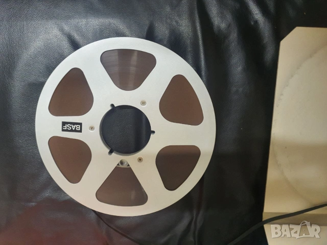 Магнетофонни ролки BASF 26.5см. 10,5" Ролката с шест отвора 60 евро, ролката с трите отвора 55 евро., снимка 6 - Други - 54319809
