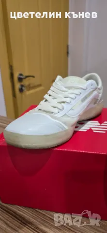 Кожени обувки Vans 42.5 27,5 см на стелката, снимка 4 - Маратонки - 48321519