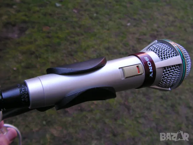 Вокален динамичен, моно микрофон Sony F-V30T, снимка 11 - Микрофони - 48940171