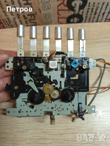Механика от Касетофон (резервна част), снимка 2 - Радиокасетофони, транзистори - 48072347