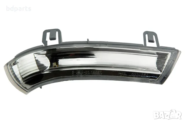 Десен мигач за външно огледалото VW Passat B6, Golf 5, Eos, Jetta, Led, снимка 2 - Части - 56142696