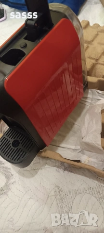 Продавам кафемашина на капсули Tchibo Cafissimo, снимка 5 - Кафемашини - 53214237