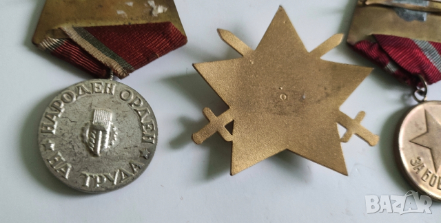 Стари медали, снимка 9 - Антикварни и старинни предмети - 44681498