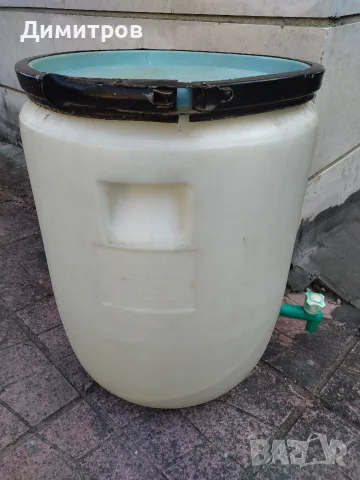 Продавам бидон 85л