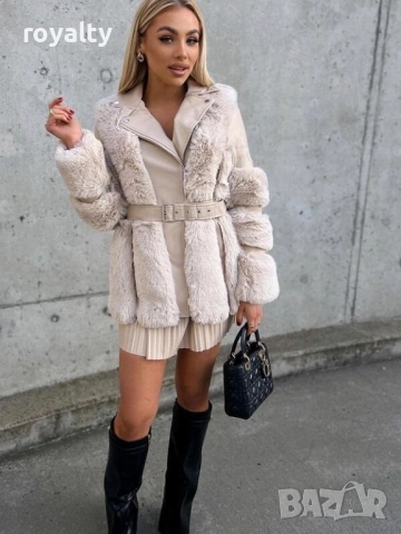 Дамско кожено бежово яке с пух 