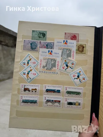 Голям класьор с различни пощенски марки, снимка 2 - Филателия - 50011063