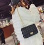 Капитонирана модна чанта с дълга дръжка в златисти цветове, снимка 1 - Чанти - 44368086