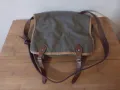 Туристическа брезентова чанта раница с кожена презрамка и каишки 1970 г, снимка 1