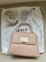 Чисто нова чанта Furla 1927 в бежов цвят, снимка 1