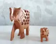 Комплект от 2броя дървени слончета - чаено дърво. , снимка 2