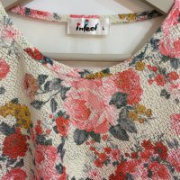 Маркова бутикова ефектна блузка с приказна декорация и прозрачни елементи в свеж флорален десен, снимка 6 - Туники - 33999620