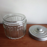 Винтидж буркан с метален капак, снимка 4 - Антикварни и старинни предмети - 44556598