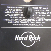 Оригинална метална значка Hard Rock Cafe Венеция, Италия, снимка 3 - Колекции - 36421570