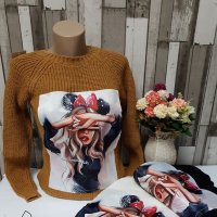 Нови! Пуловер с две лица, блондинка, фотограф и фен на Мини Маус , снимка 4 - Блузи с дълъг ръкав и пуловери - 27105843