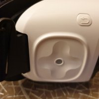 Очила за виртуална реалност Samsung Gear VR, снимка 9 - 3D VR очила за смартфон - 32183339