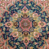 Персийски килим , снимка 3 - Антикварни и старинни предмети - 30573199
