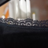 Тъмносива, почти черна блузка с дантела покрай деколтето. Размер М, L., снимка 5 - Блузи с дълъг ръкав и пуловери - 40521510