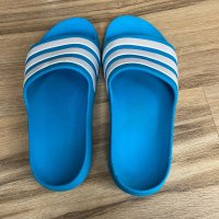 Оригинални светло сини чехли Adidas ! 35 н, снимка 5 - Детски сандали и чехли - 42390318