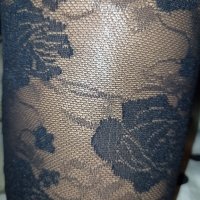 Черен фигурален чорапогащник с рози S,M, снимка 5 - Бельо - 42646851