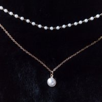 Колие с перли и висулка в златист цвят , снимка 4 - Колиета, медальони, синджири - 34863310