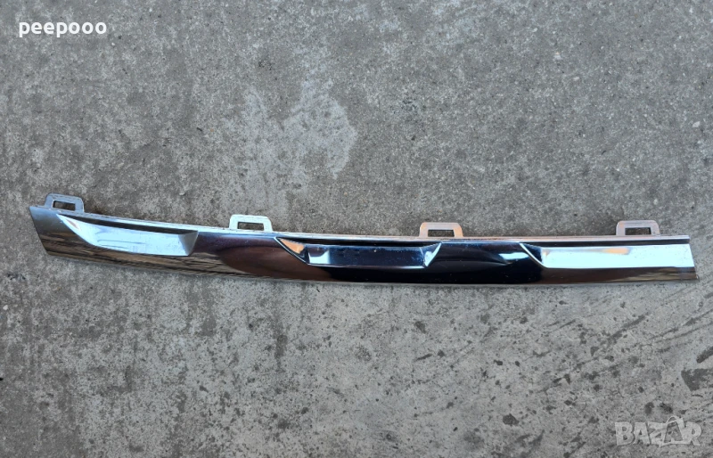 Лайсна хром за радиаторна решетка на Фолксваген Тигуан(2016-2020)- 5NA853768, снимка 1