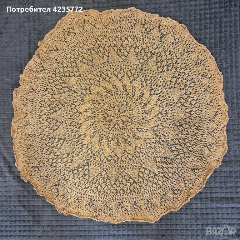 Покривка за маса плетена на една кука. , снимка 1