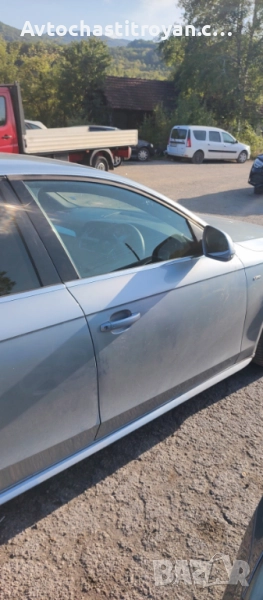 Дясна врата Audi A4 B8, снимка 1