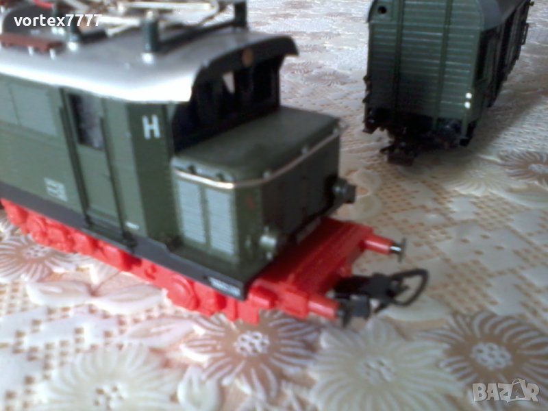 Умален модел на влак PIKO expert GDR, снимка 1