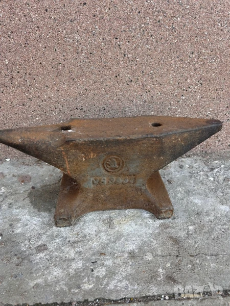 Наковалня Skoda 35кг, снимка 1