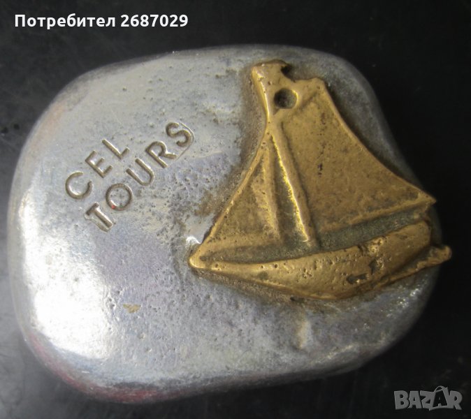 преспапие лодка, яхта метал, еднорог, Пушкин, Кенеди, Джони Уокър пистолет, преспапиета, снимка 1