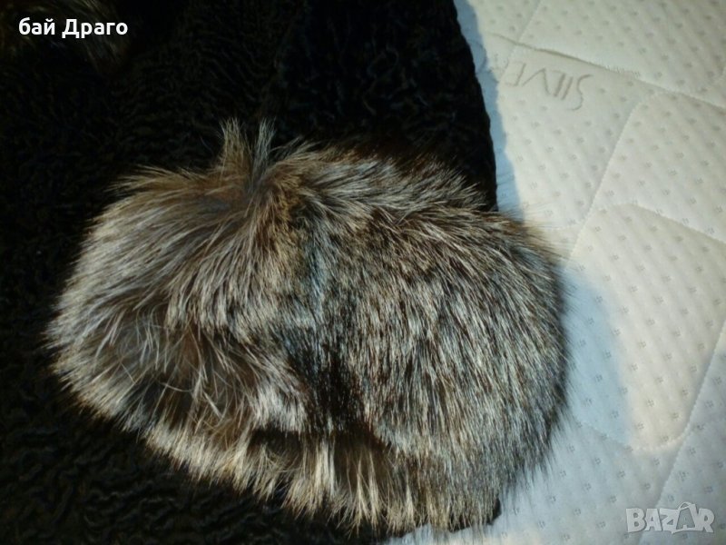 Елегантно дамско палто от каракул , снимка 1