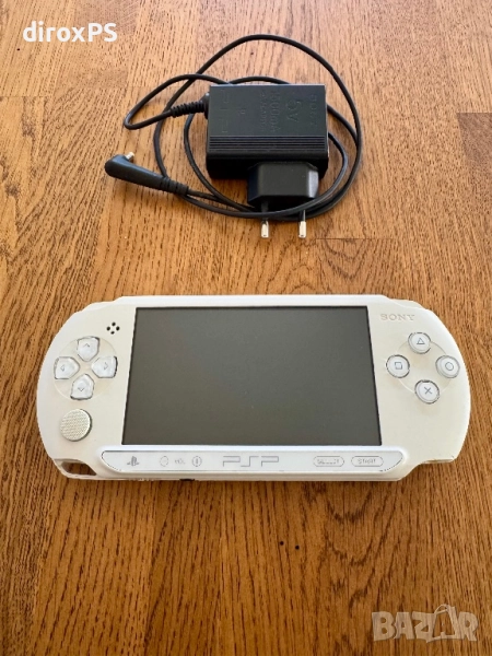 Sony PSP Street E1004 Ice White | Оригинално зарядно | , снимка 1