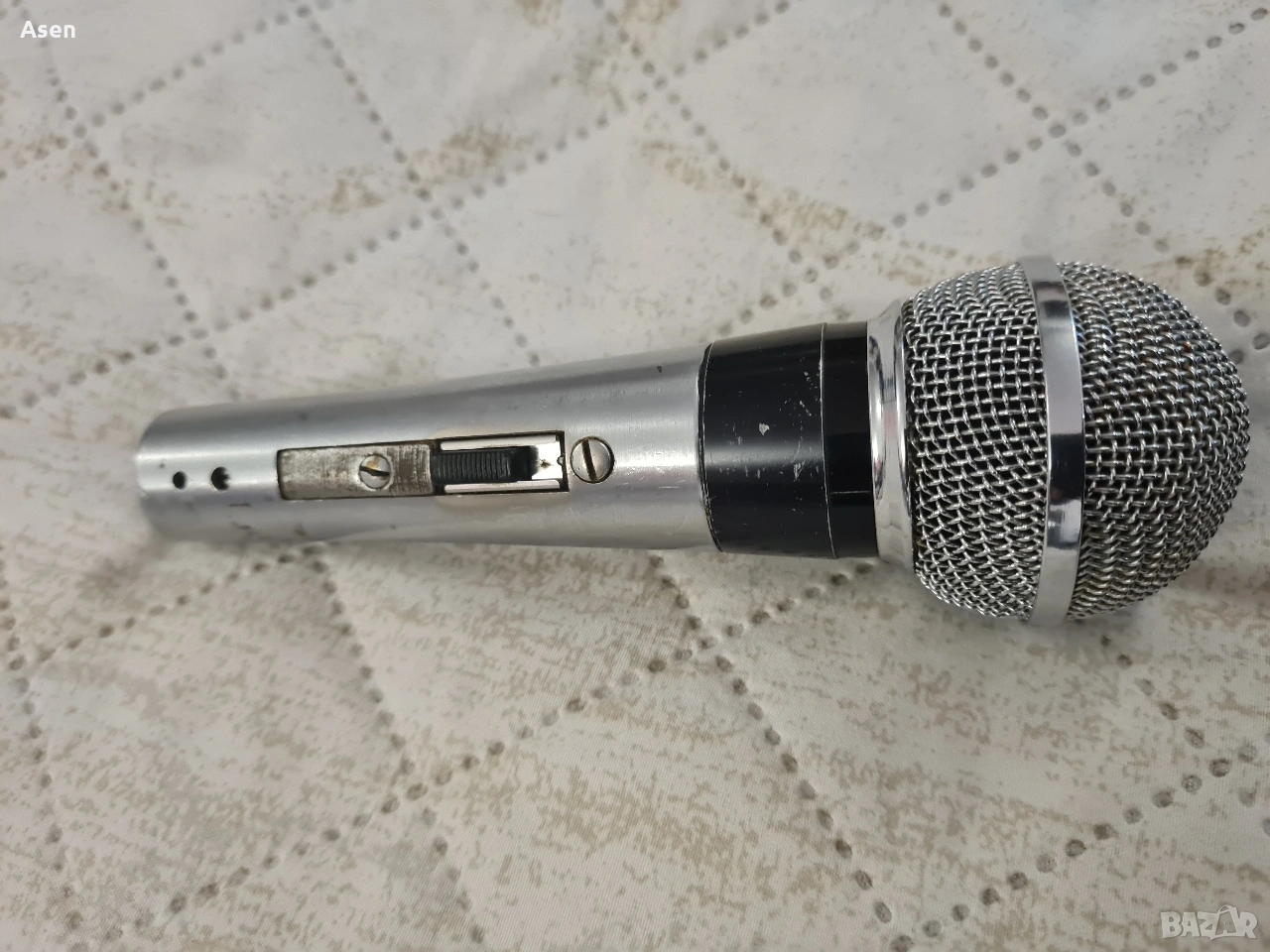 Продавам микрофон Шур , снимка 1
