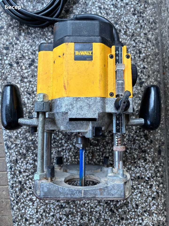 Фреза Деволт Dewalt DW624, снимка 1