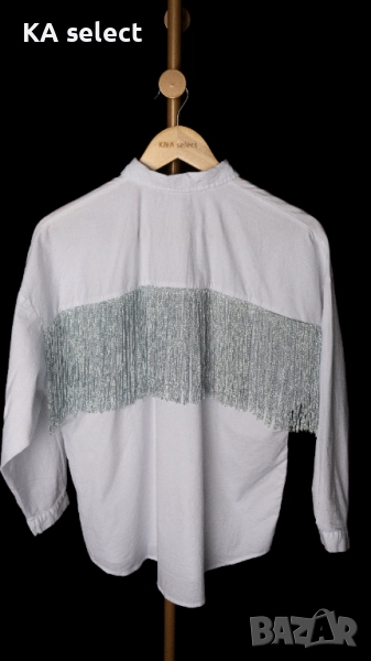 Бяла риза със сини ресни, снимка 1