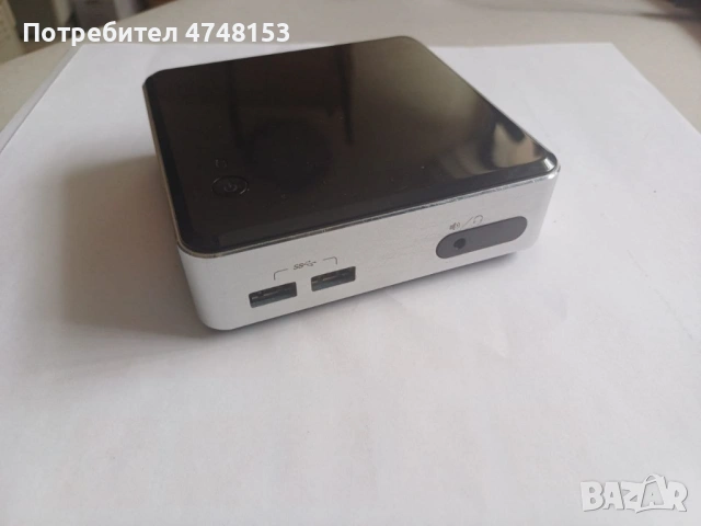 Intel NUC D54250WYK Малък мини компютър с квадратен алуминиев корпус, снимка 2 - Работни компютри - 53678610